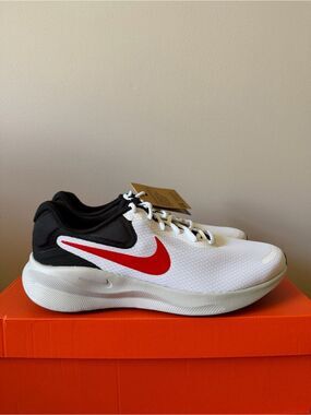 Nike Revolution 7 White Fire Red FB2207-102 Men’s Size 11